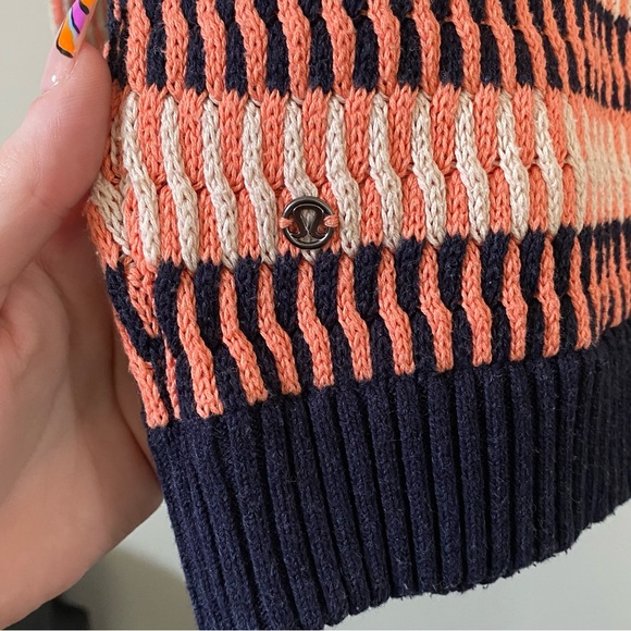 Lululemon women’s Devi CrewNeck knit pullover sweater - Naval blue/plum peach - Picture 10 of 10